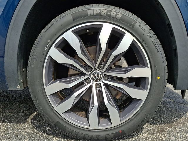 Used 2021 Volkswagen Atlas SEL R-Line AWD/4WD image 8