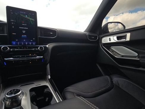 Used 2024 Ford Explorer ST w/ Equipment Group 401A image 29