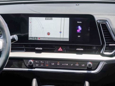 Certified 2025 Kia Sportage EX FWD image 12