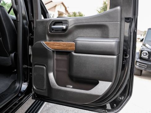 Used 2022 Chevrolet Silverado 1500 High Country w/ Technology Package AWD/4WD image 65