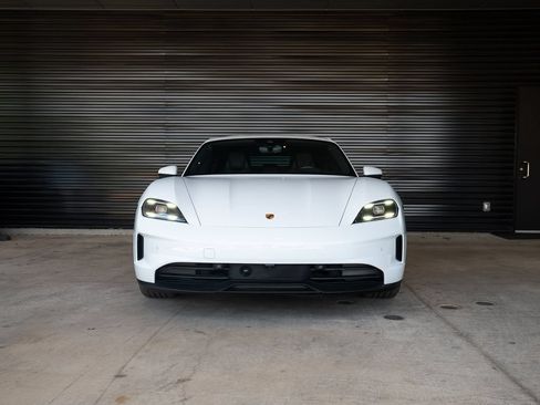 Certified 2025 Porsche Taycan RWD image 10