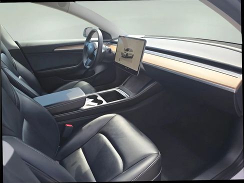 Used 2023 Tesla Model 3 Standard Range RWD image 22