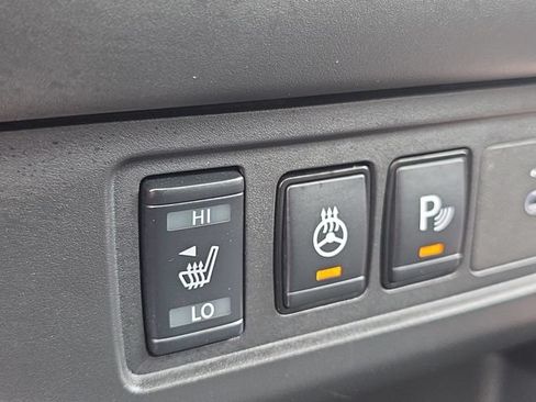 Certified 2025 Nissan Frontier PRO-4X w/ Pro Premium Package AWD/4WD image 34