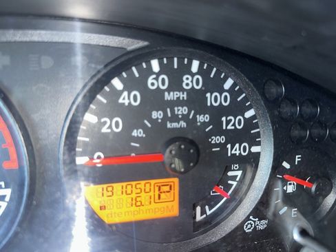 Used 2015 Nissan Xterra X image 4