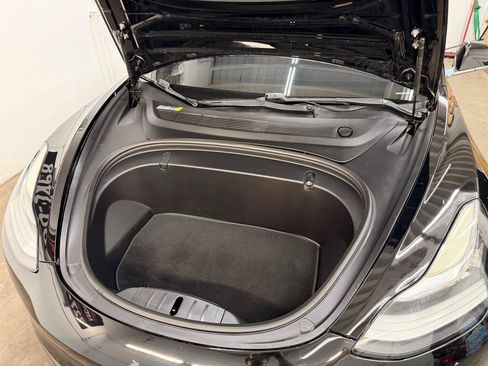 Used 2018 Tesla Model 3 RWD image 11