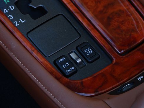 Used 2005 Lexus SC 430 Convertible image 19