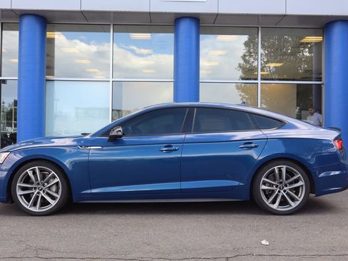 Used 2019 Audi A5 2.0T Premium Plus w/ Premium Plus AWD/4WD image 2