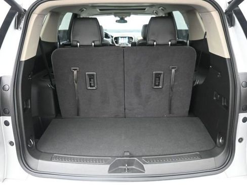 Used 2017 GMC Acadia Denali FWD image 35