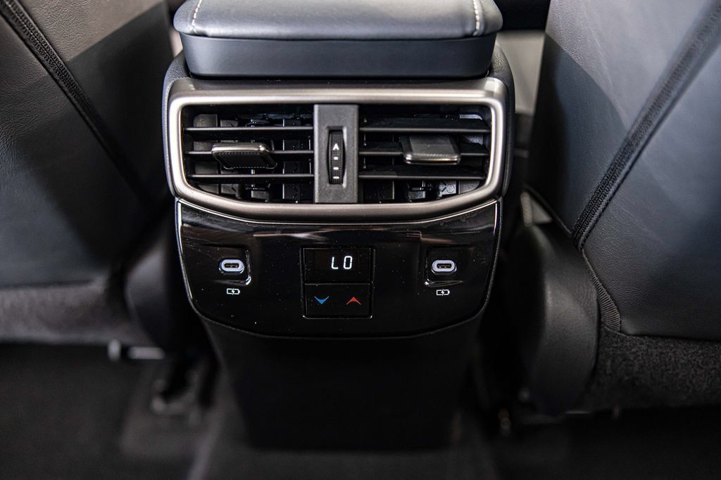 Used 2025 Lexus RX 350 Premium w/ Accessory Package (P1) AWD/4WD image 33