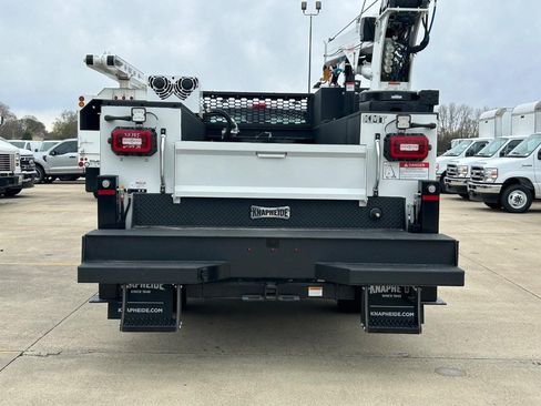 New 2024 Ford F550 4x4 SuperCab Super Duty image 13