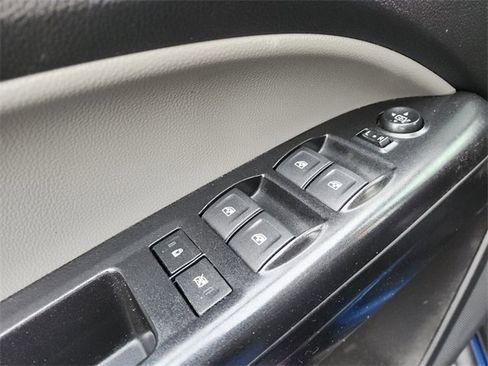 Used 2020 Chevrolet Colorado W/T w/ WT Convenience Package image 26