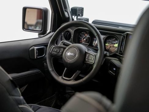 Used 2024 Jeep Wrangler Unlimited Rubicon 392 image 61