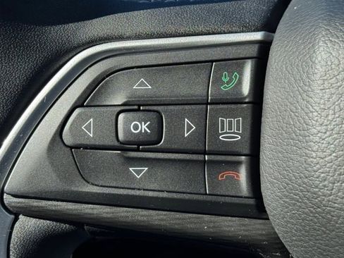 Certified 2023 Jeep Grand Cherokee Laredo w/ Luxury Tech Group I image 27