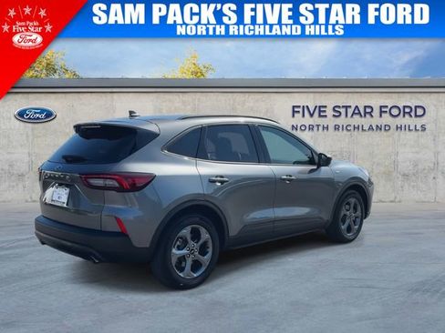 Used 2025 Ford Escape ST-Line FWD image 9
