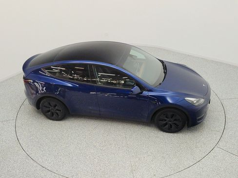 Used 2025 Tesla Model Y Long Range AWD/4WD image 23