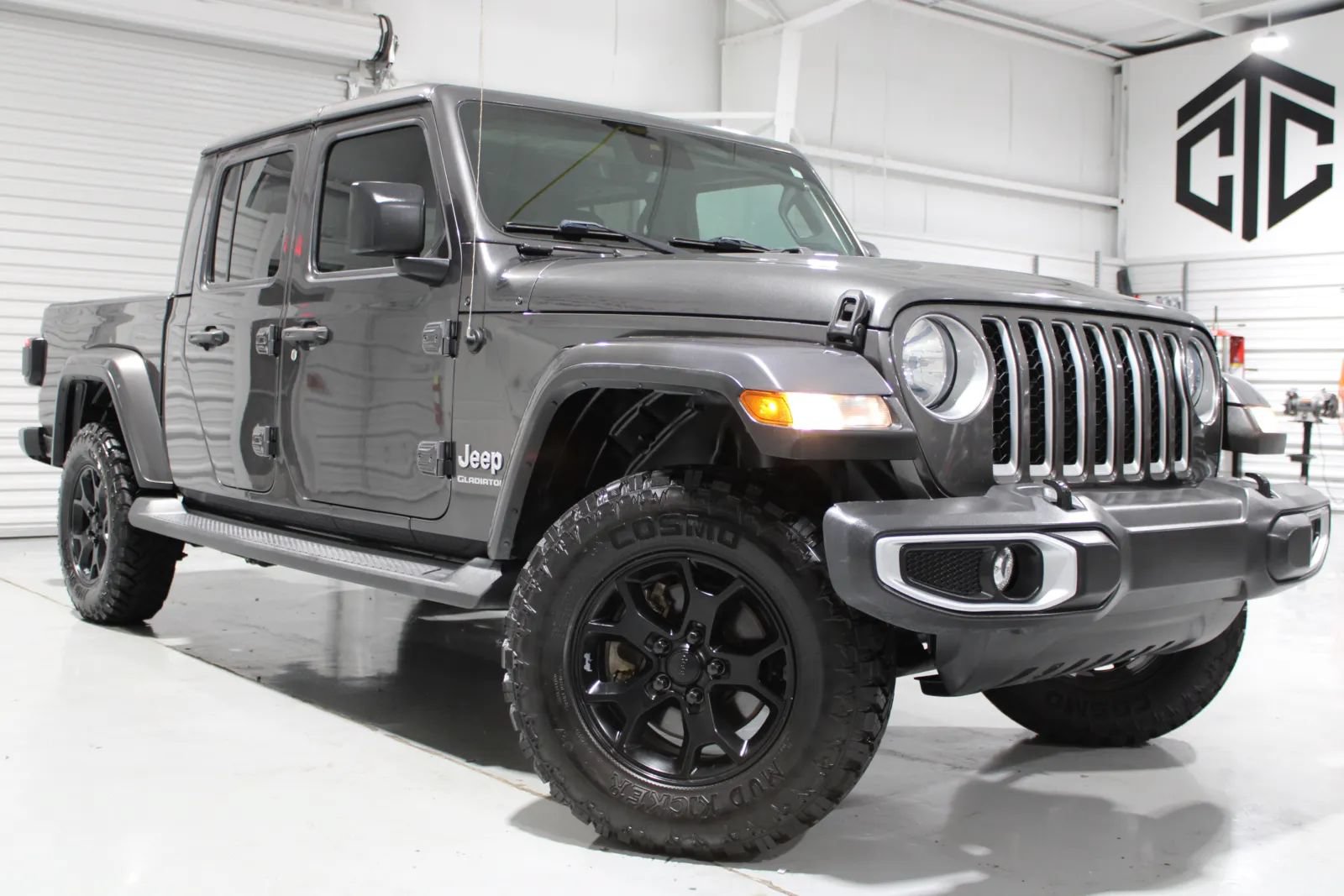 Used 2021 Jeep Gladiator Overland w/ Popular Equipment Package AWD/4WD image 24