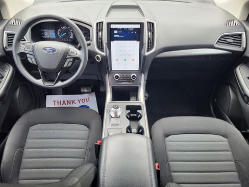 Certified 2022 Ford Edge SE image 13