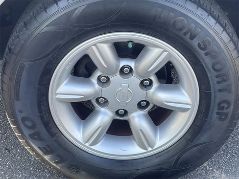 Used 2004 Nissan Frontier XE w/ (VTP) Value Truck Pkg image 9