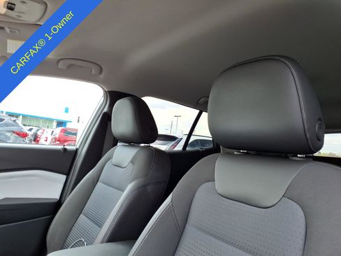 Used 2024 Chevrolet Trax LT w/ Driver Confidence Package FWD image 20