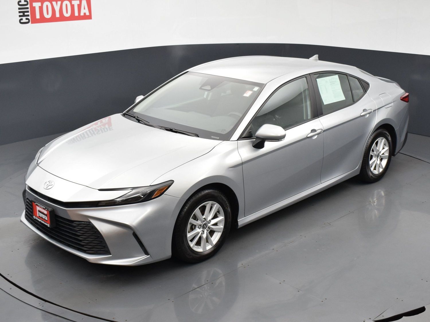 Used 2025 Toyota Camry LE FWD image 24