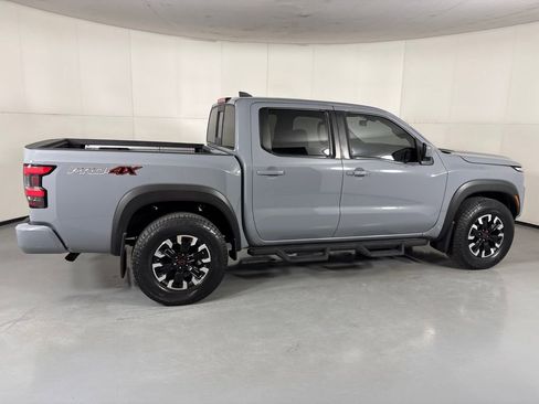 Used 2022 Nissan Frontier PRO-4X AWD/4WD image 9