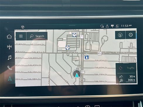 Used 2021 Audi Q8 Prestige w/ Prestige Package image 14