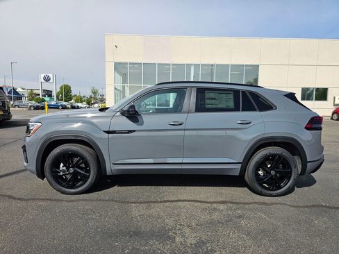 New 2026 Volkswagen Atlas Cross Sport SEL R-Line AWD/4WD image 3