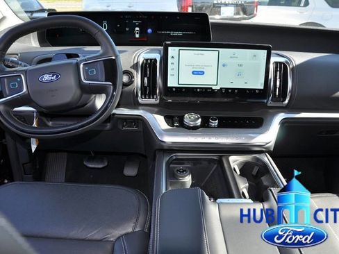 New 2025 Ford Expedition Platinum w/ Driver's Package image 12