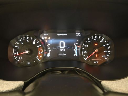 Used 2022 Jeep Compass Latitude w/ Sun and Sound Group image 32