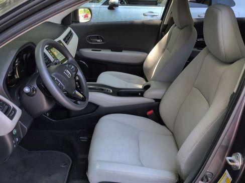 Used 2019 Honda HR-V EX image 12