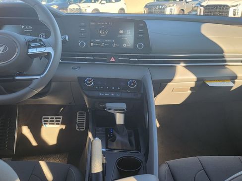 New 2026 Hyundai Elantra Sport image 17