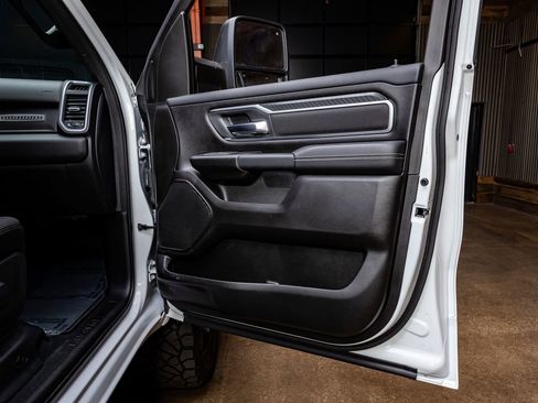 Used 2025 RAM 1500 Big Horn AWD/4WD image 35