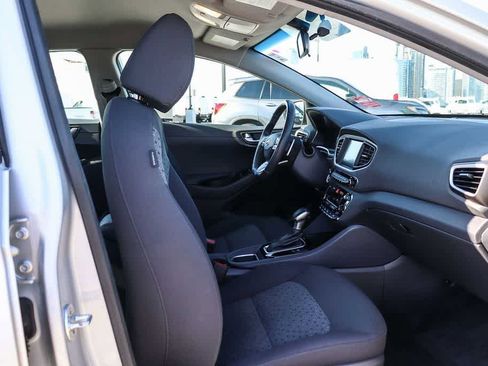 Used 2018 Hyundai Ioniq Plug-In Hybrid FWD image 17