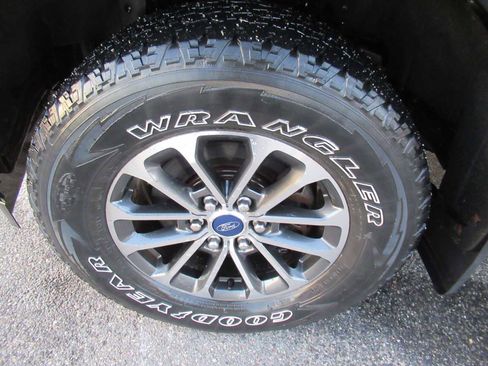 Used 2018 Ford F150 XLT w/ Equipment Group 301A Mid image 9