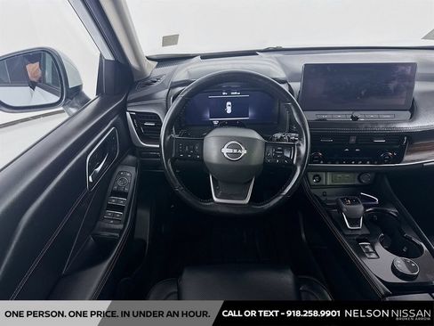 Certified 2026 Nissan Rogue Platinum w/ Tech Package AWD/4WD image 24
