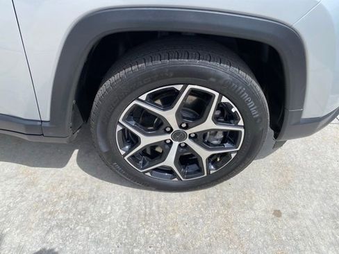 Used 2025 Jeep Compass Limited AWD/4WD image 13