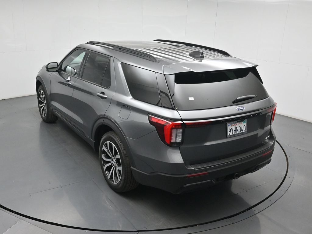 Certified 2026 Ford Explorer ST-Line AWD/4WD image 41