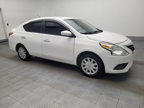 Used 2018 Nissan Versa SV image 11