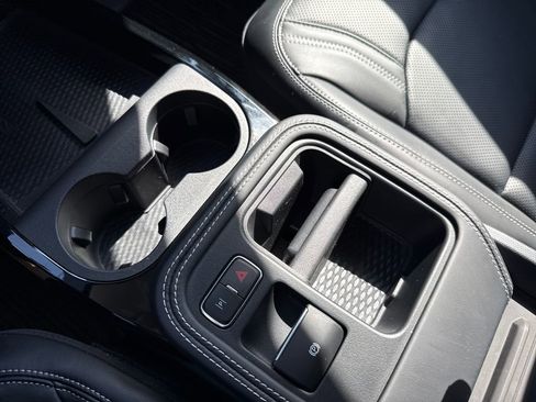 Certified 2025 Ford Mustang Mach-E Premium image 24