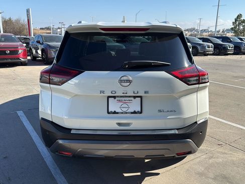 Used 2023 Nissan Rogue SL image 8