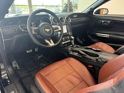 Used 2017 Ford Mustang GT Premium image 15