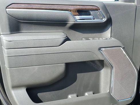 New 2026 GMC Sierra 1500 Elevation image 23