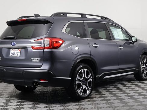 Used 2023 Subaru Ascent Touring AWD/4WD image 4
