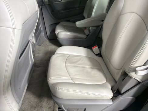 Used 2017 Chevrolet Traverse LT AWD/4WD image 18