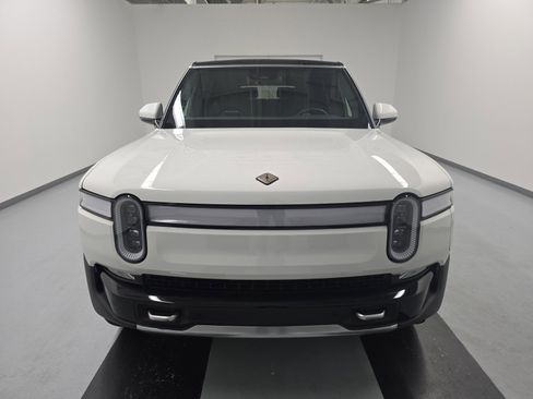 Used 2024 Rivian R1S Adventure AWD/4WD image 8