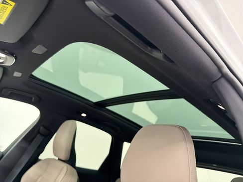 Used 2026 Volvo XC60 B5 Core image 13