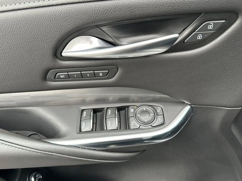 Used 2024 Cadillac XT4 Premium Luxury image 11