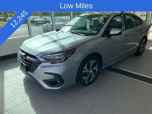 Certified 2025 Subaru Legacy Premium AWD/4WD image 2