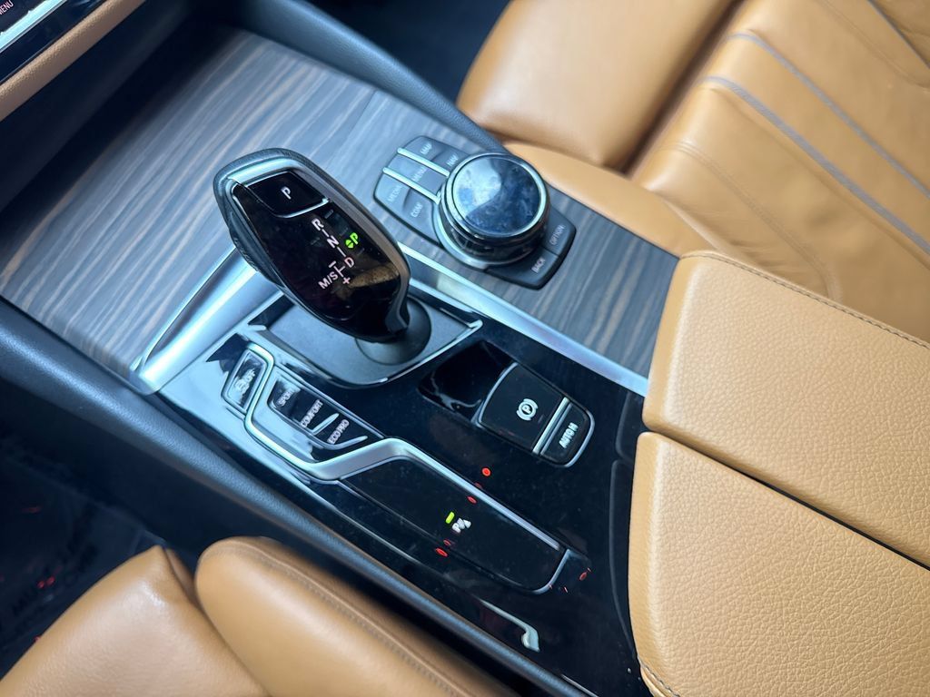 Used 2022 BMW 540i w/ Executive Package RWD image 69