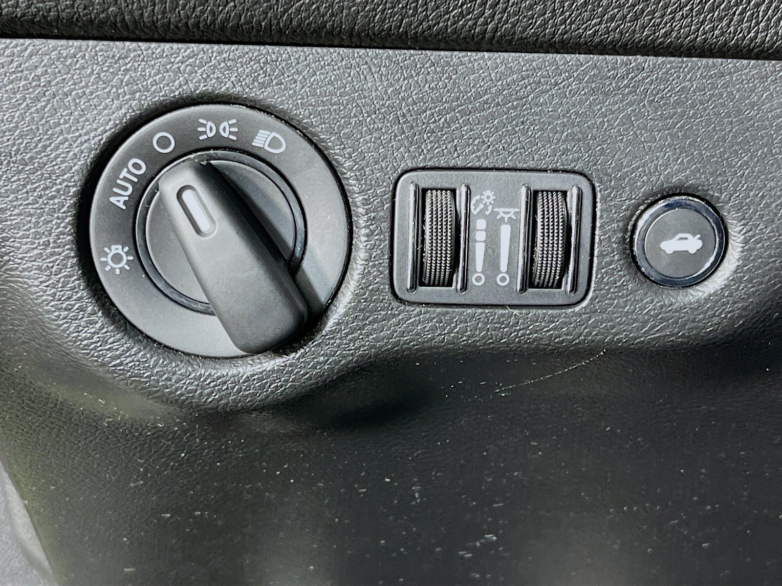 Used 2022 Dodge Challenger R/T Scat Pack RWD image 11